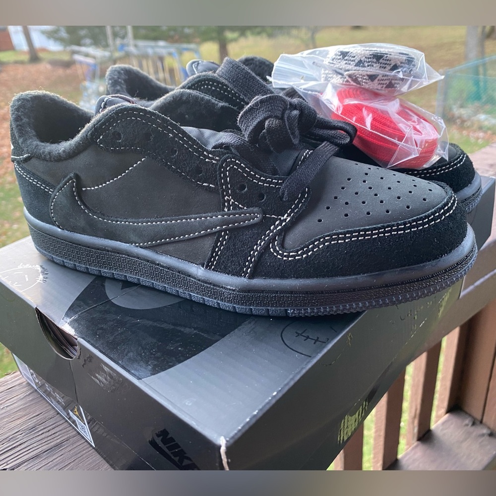 Travis Scott x Jordan 1 Retro Retro Low OG SP size 3Y BNIB Black Phantom (ps 3Y)